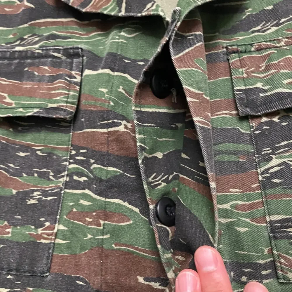 Vintage Cabela's Tiger Stripe Camo Combat Coat Large Military Field Jacket USA
